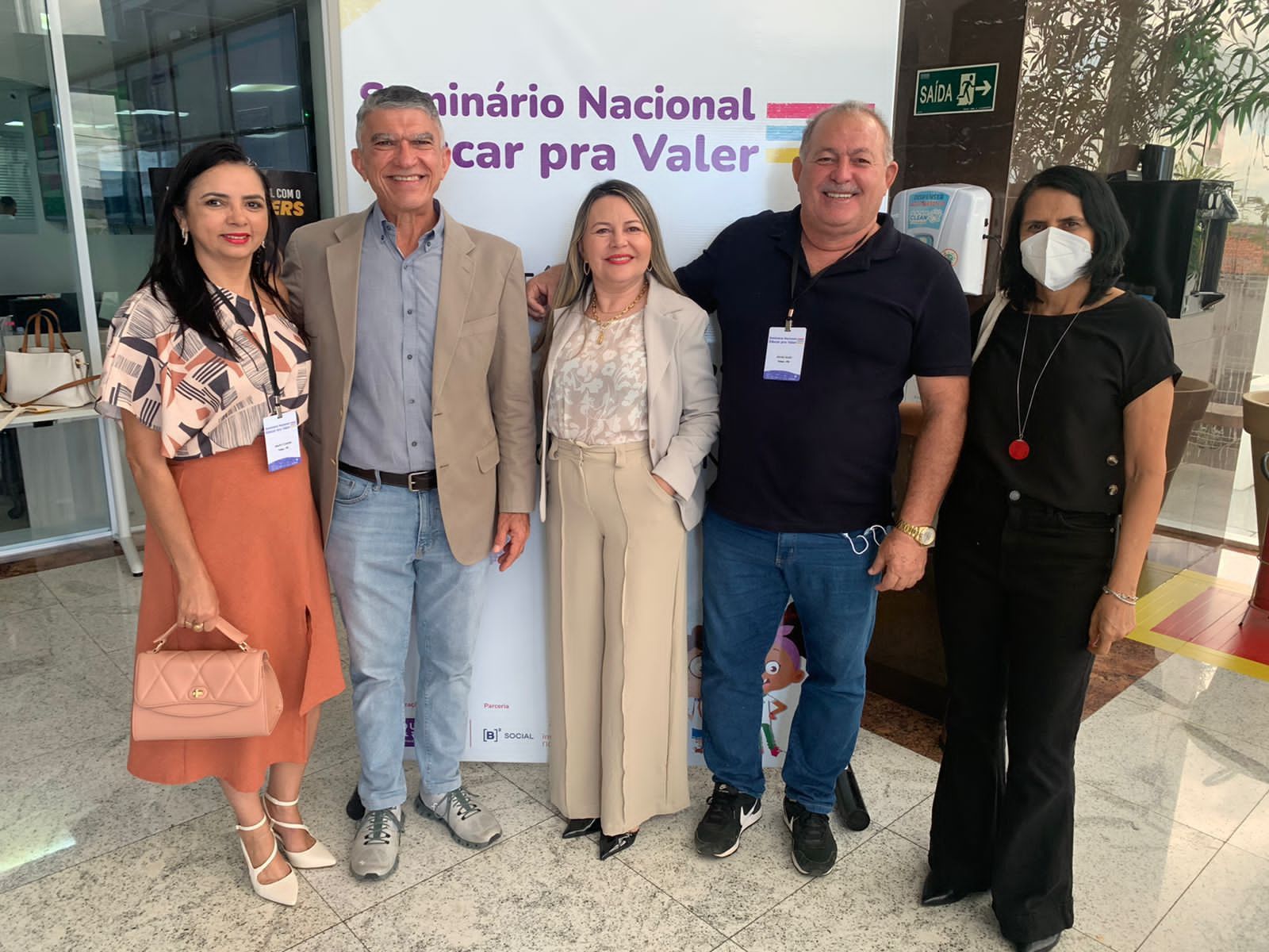 “Vamos investir ainda mais na educação, e, principalmente, na alfabetização de nossas crianças,” disse prefeito Nabor em Seminário