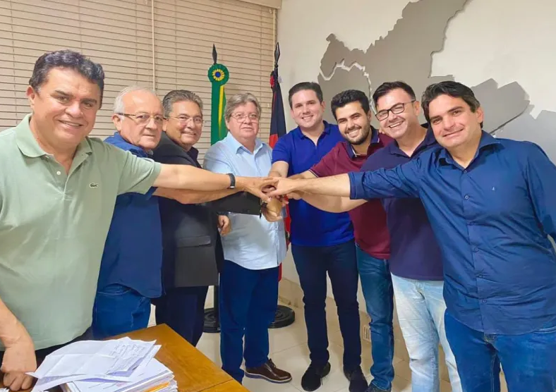 Republicanos apresenta nomes de Wilson e Lira para vice de João