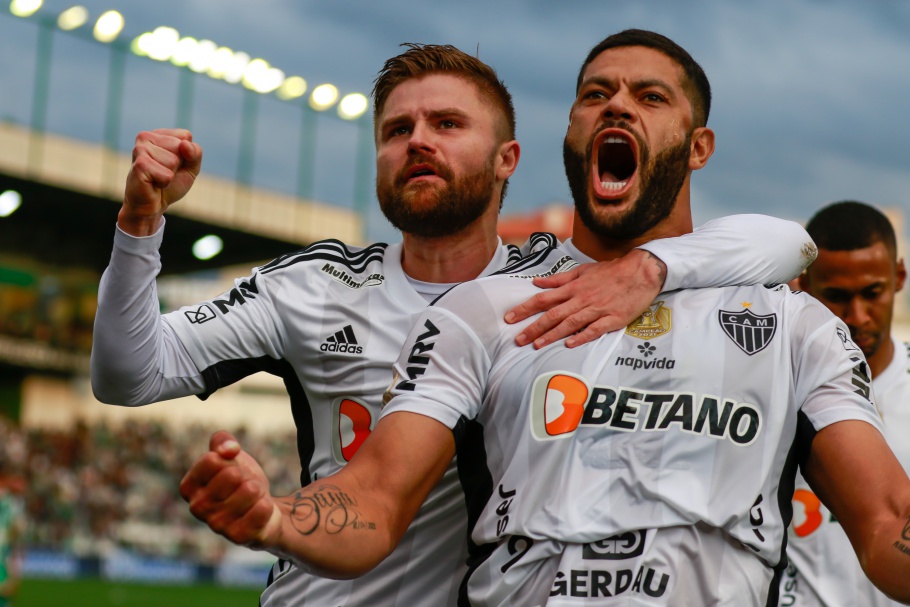 BRASILEIRÃO: Com paulistas derrotados, Athletico-PR e Atlético-MG encostam