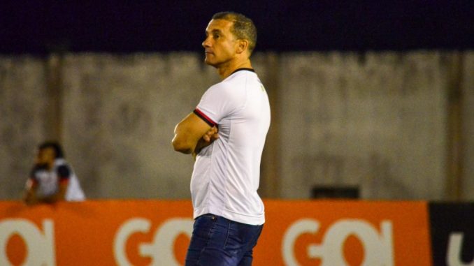 Ranielle Ribeiro é demitido do comando do Campinense