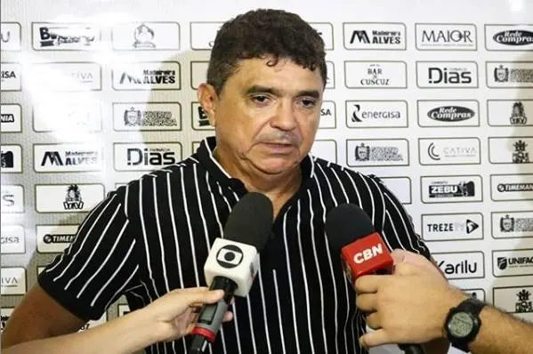 Campinense anuncia novo técnico para tentar livrar time da degola na Série C