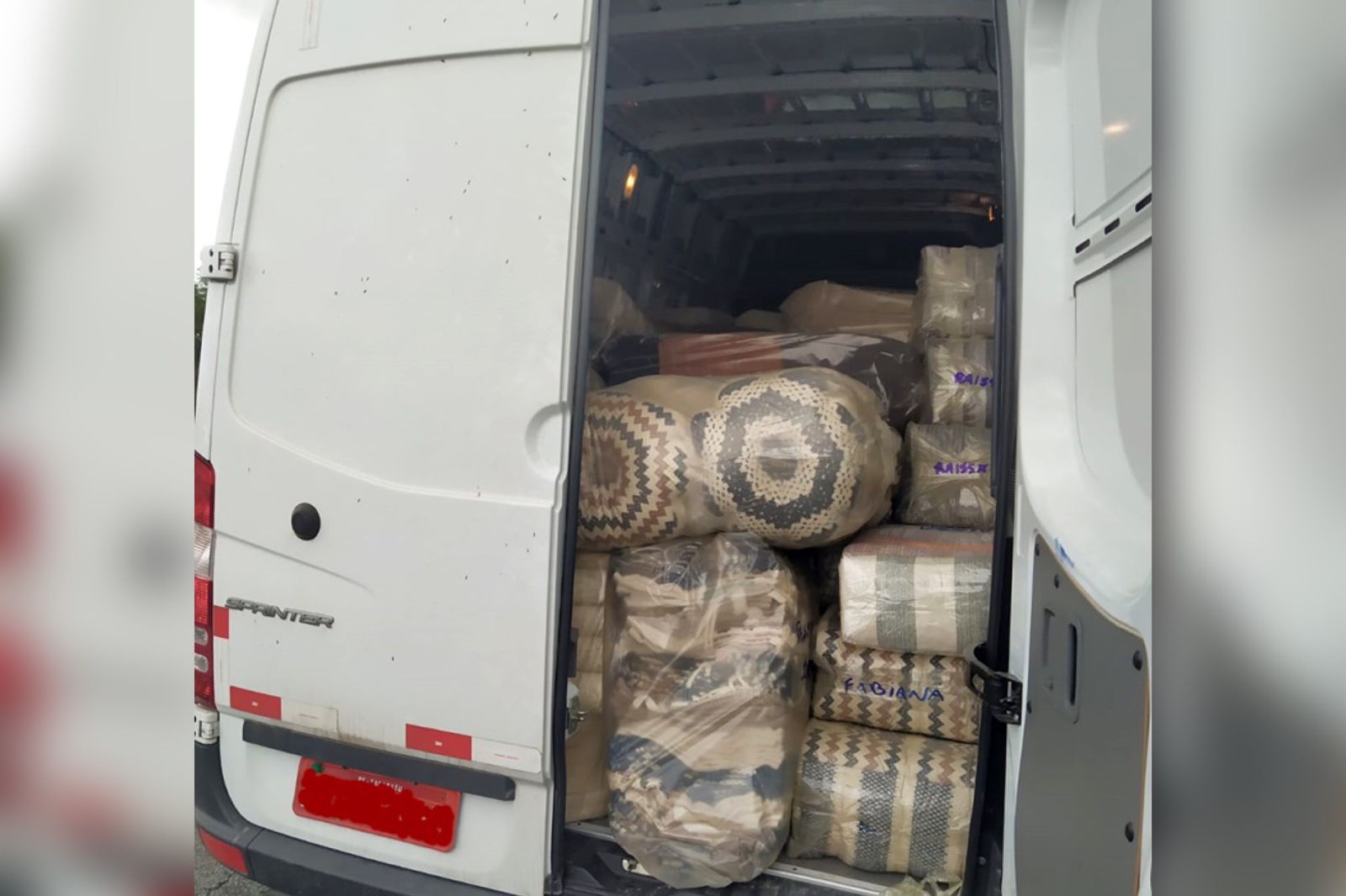 Em Patos: Sefaz apreende carga de redes e tapetes avaliada em R$ 77 mil