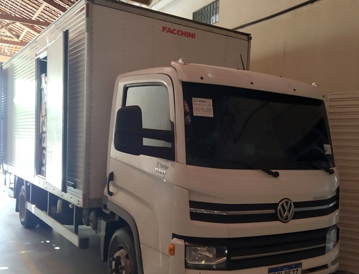Sefaz apreende em Teixeira, caminhão baú com mais de R$ 90 mil em mercadorias sem nota