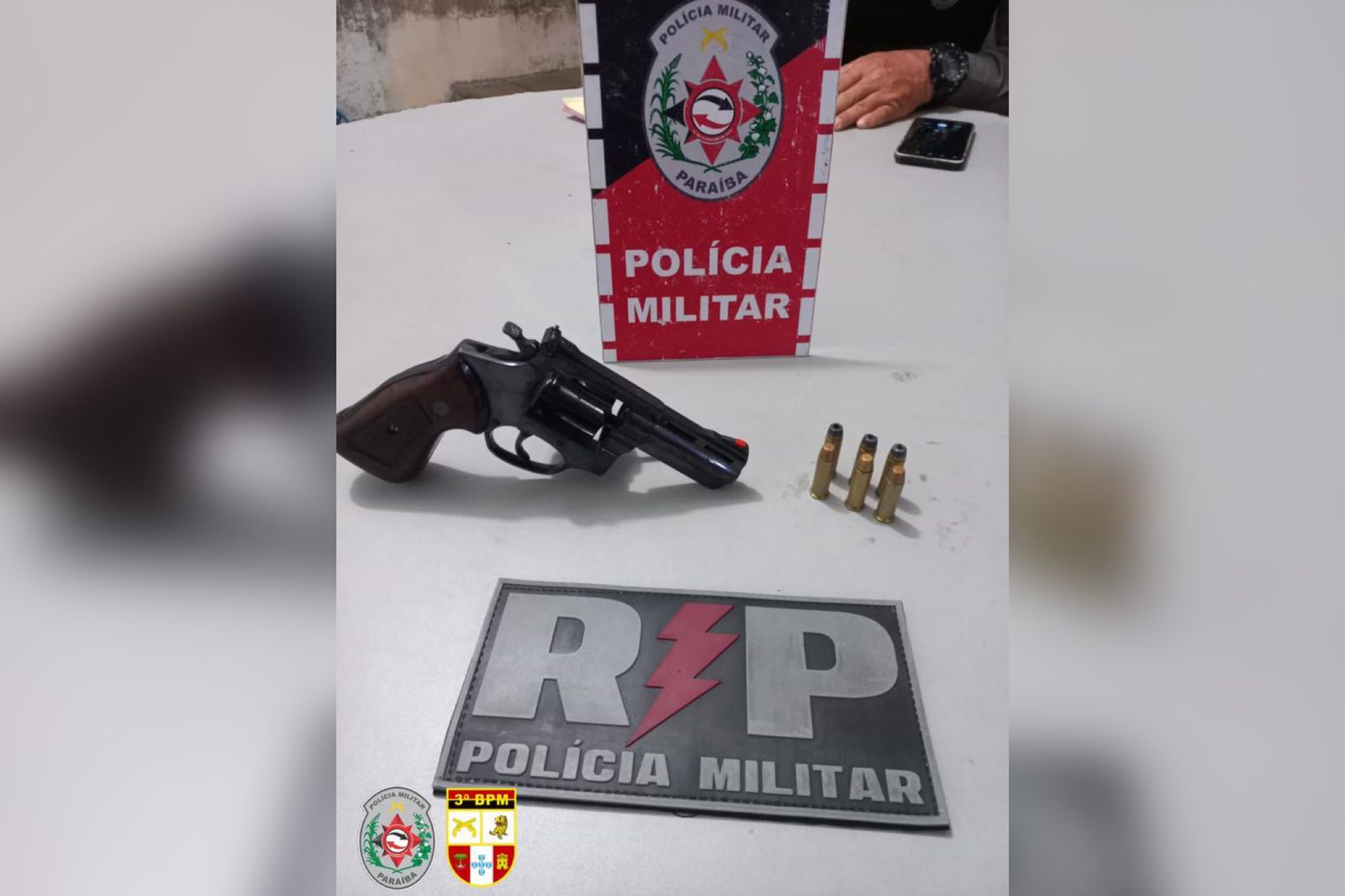 Polícia Militar prende homem por porte ilegal de arma de fogo em Patos-PB