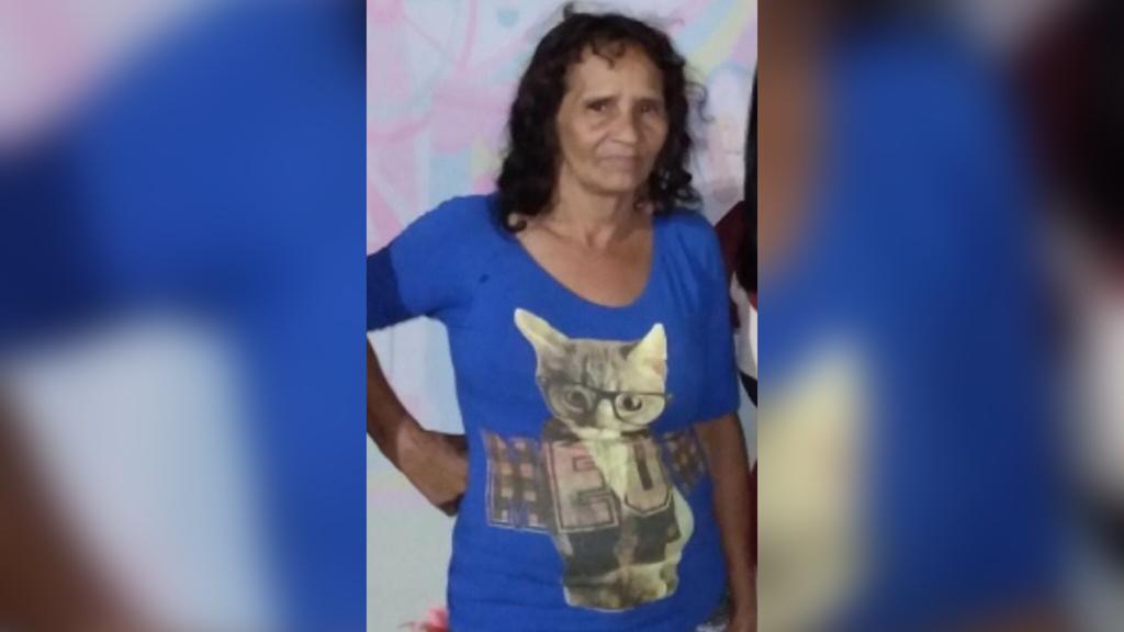 Mulher pede ajuda ao site pra encontrar sua família na cidade de Malta