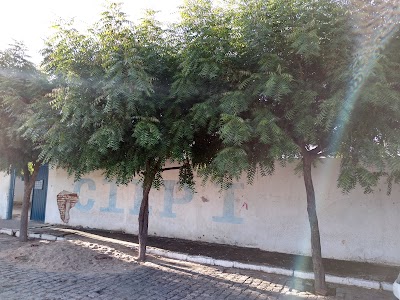 Mãe de aluno da CIEP I Dr. Jose Genuino-Napoleão Nobrega, em Patos, denuncia problemas na energia da escola; gestão se posiciona