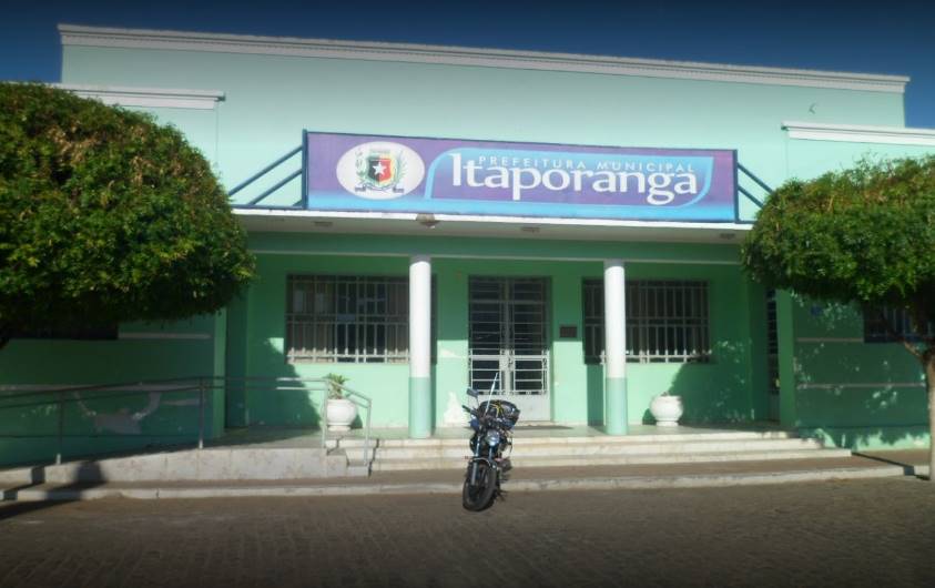 Prefeitura de Itaporanga é condenada a pagar R$ 9 mil a cantor de forró por shows que não foram quitados em 2018