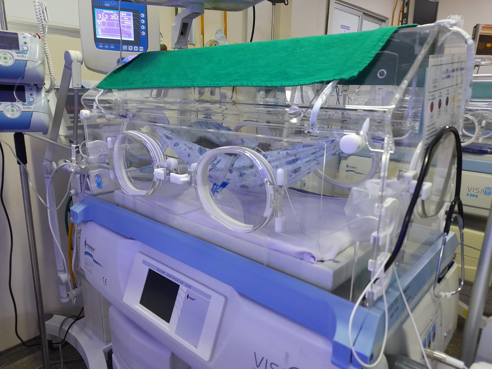 Redeterapia é usada na recuperação de bebês prematuros na Maternidade Dr. Peregrino Filho na cidade de Patos. Confira