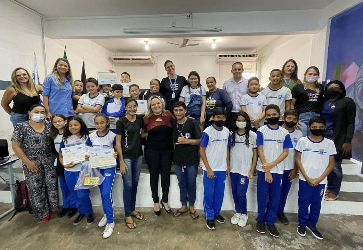 Alunos da Rede Municipal de Ensino de Patos recebem prêmio 'MPT na Escola'