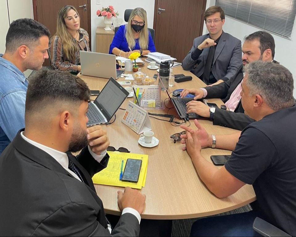 PROCON Patos compõe de comissão que visa investigar possíveis crimes contra a economia por distribuidoras de combustíveis