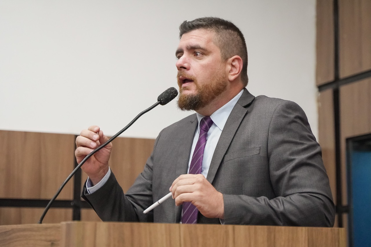 Jamerson Ferreira cobra cumprimento do piso salarial de agentes comunitários de saúde e endemias