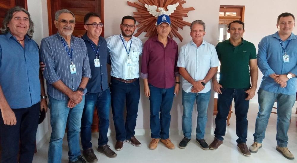 Cagepa firma parcerias com prefeituras e viabiliza abastecimento em cidades do Sertão