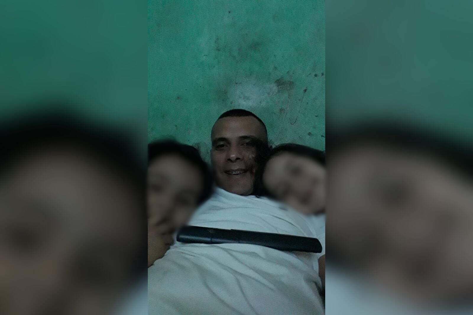 Pai de duas filhas que está desempregado e mora de aluguel, clama por ajuda para conseguir um emprego. VÍDEO