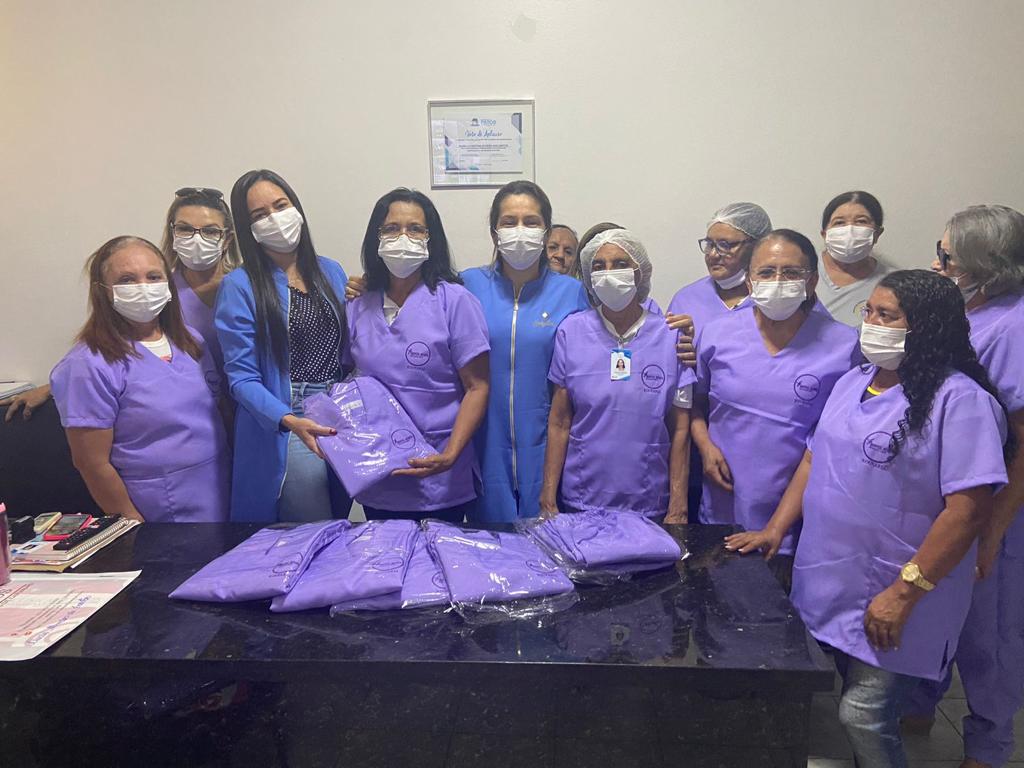 Hospital Infantil de Patos faz entrega do novos fardamentos