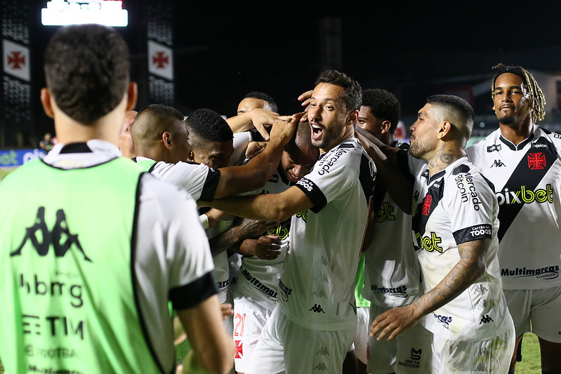 SÉRIE B: Vasco em 2º; Sport afunda Guarani e cola no G-4