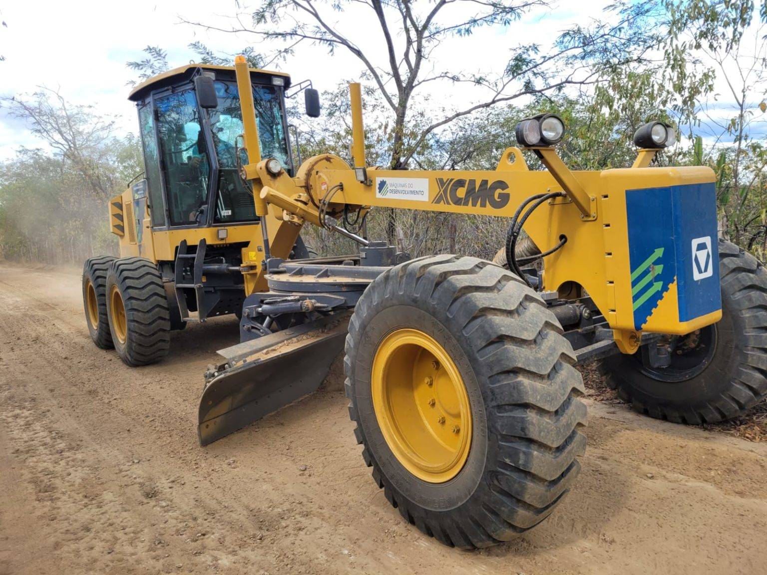 Prefeitura de Catingueira intensifica recuperação das estradas na zona rural do município