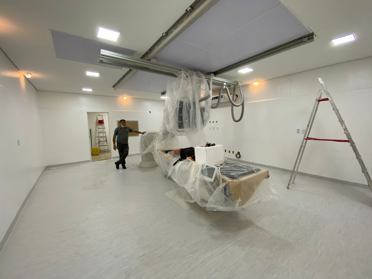 Gerente do 6º Núcleo de Saúde, em Patos, destaca benefícios após instalação de aparelho de Hemodinâmica no Regional. Ouça