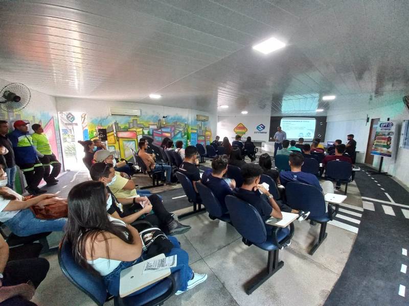 STTRANS recebe visita de acadêmicos do curso de Engenharia Civil da UFCG/Pombal