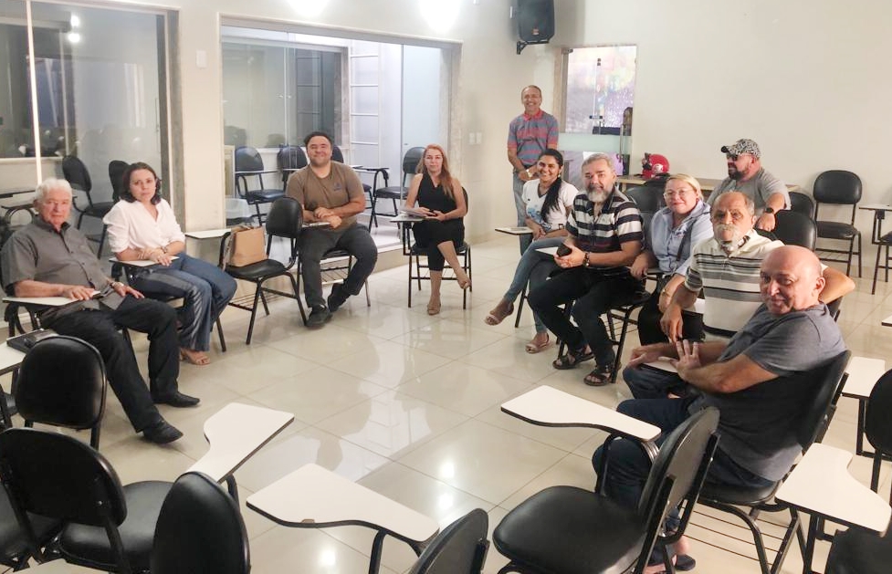 Rádio Espinharas reúne funcionários e colaboradores e discute Eleições 2022
