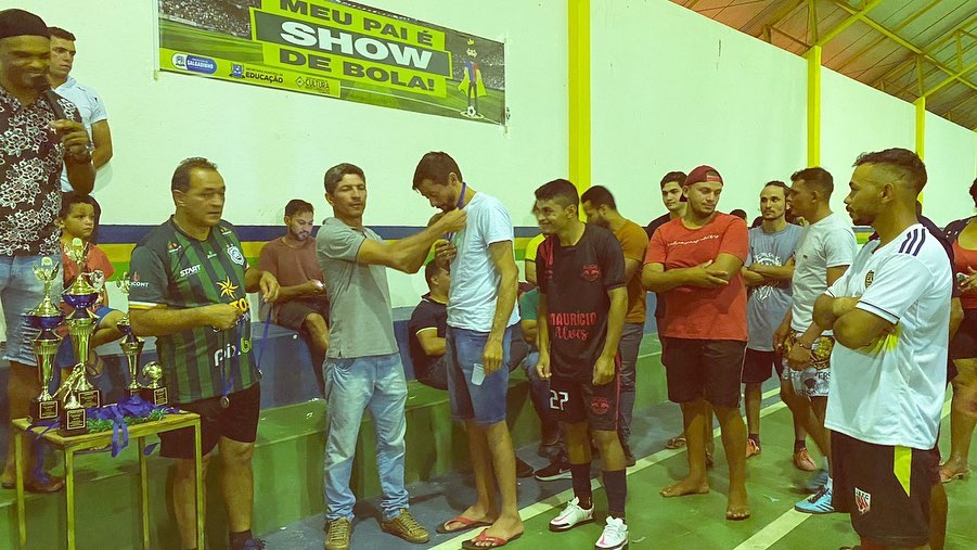 Em entrevista de Rádio, Germana Wanderley critica administração pública e cobra dignidade para o povo