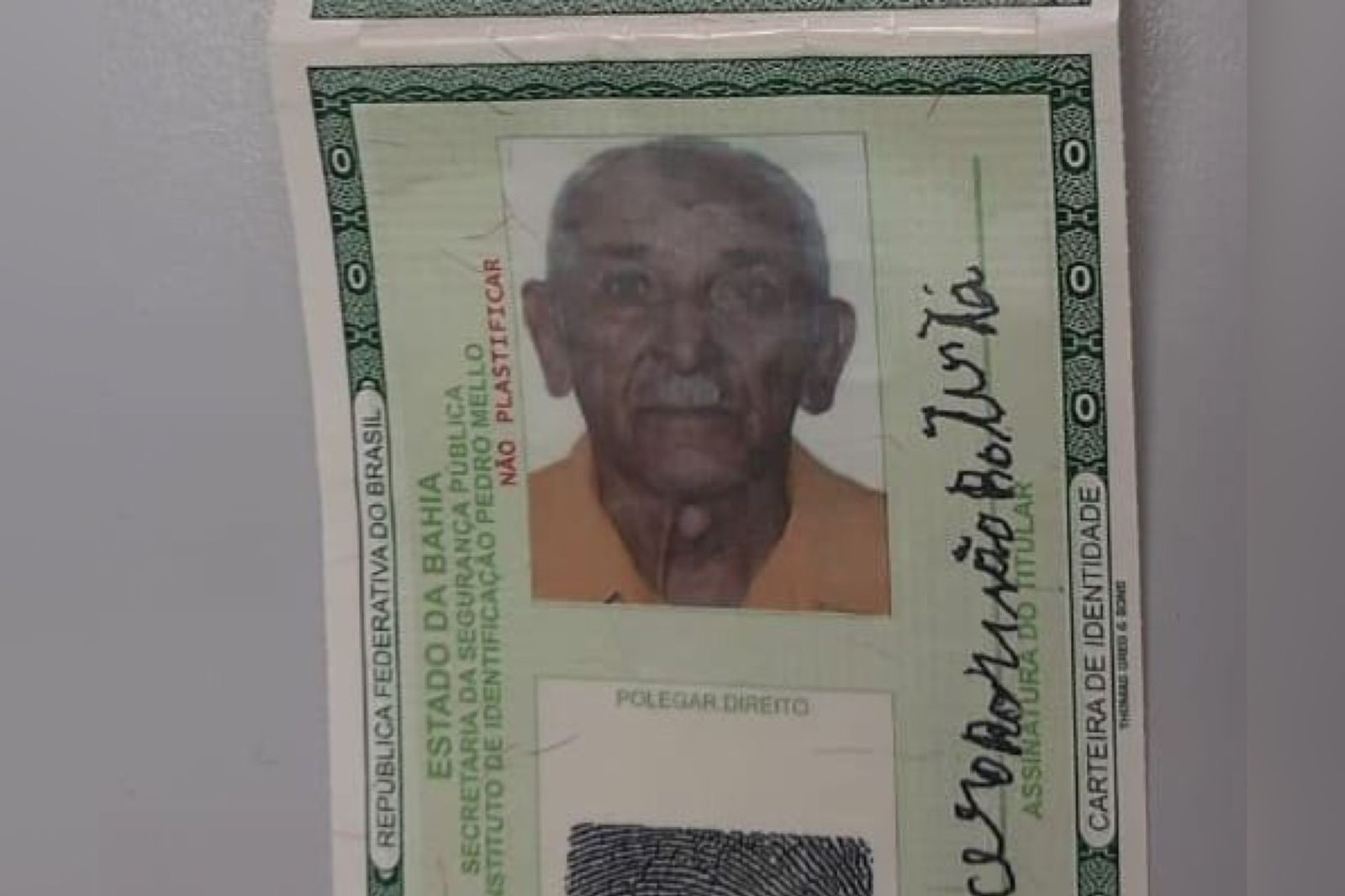 Idoso de 82 anos que reside na Bahia procura por familiares na cidade de Patos. Confira