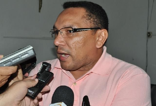 Sindicalista Bosco Valadares diz que estão querendo prejudicar os ACSs e ACEs de Patos, e fala sobre reunião com o prefeito para tratar do assunto. OUÇA