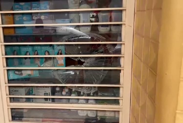 Meliante arromba farmácia no Centro de Pombal e leva mais de R$ 500,00 em produtos