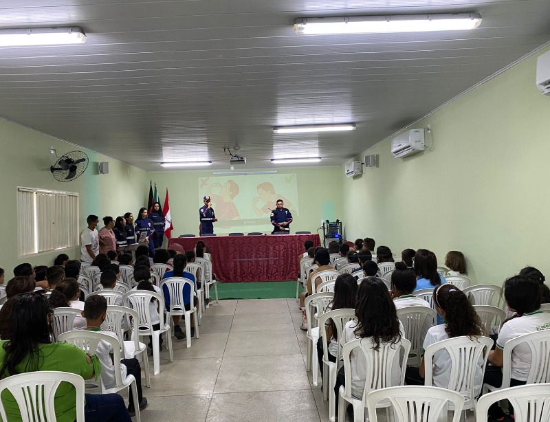 Estudantes de São José do Bonfim participam de atividades de conscientização sobre o funcionamento do SAMU