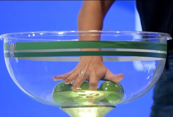 Corinthians e Flamengo decidem em casa vaga na final da Copa do Brasil