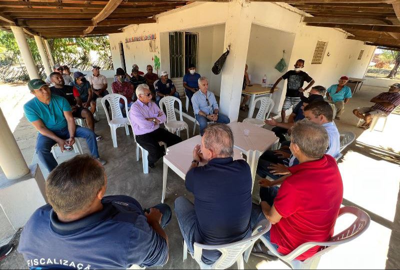 Campo Comprido: Prefeito Nabor anuncia construção do ginásio de esporte durante reunião com a comunidade