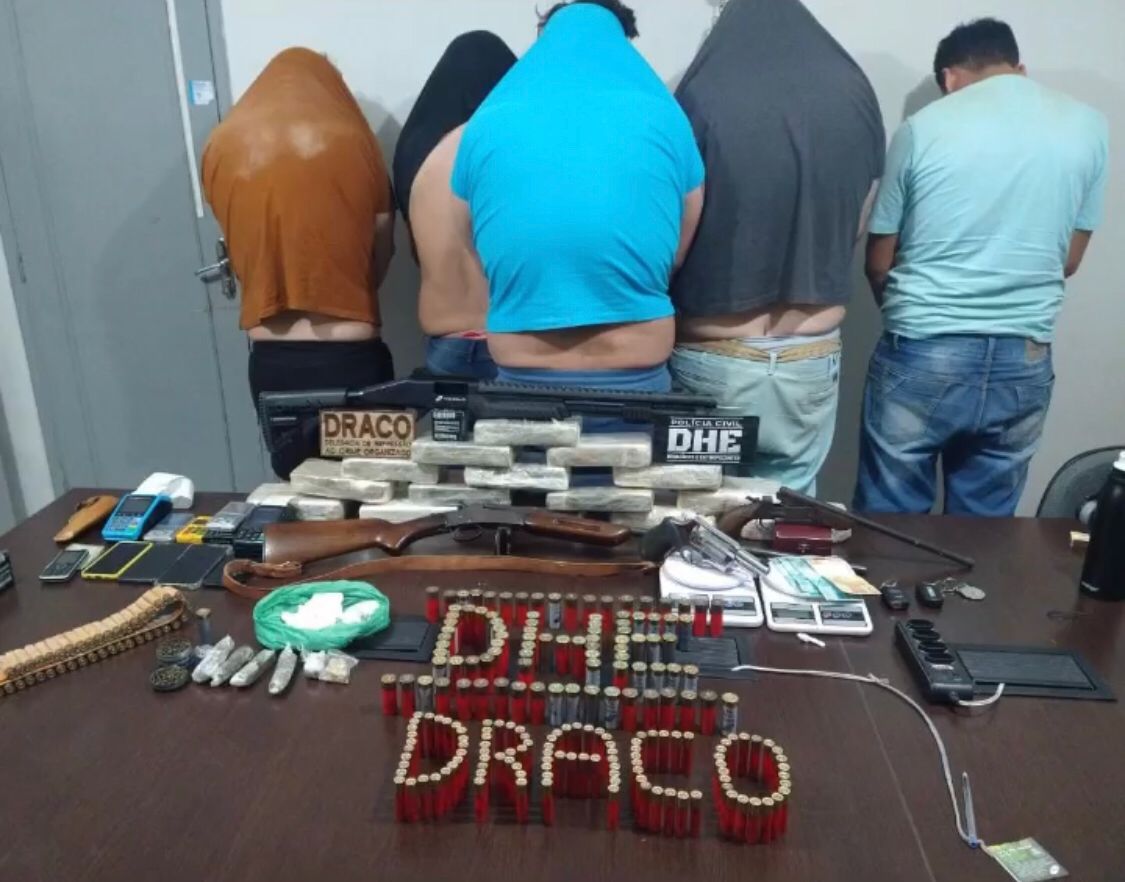 Operação conjunta da DRACO e da DHE prende em Patos e em Brejo do Cruz, cinco pessoas envolvidas com o tráfico e apreende drogas e armas avaliadas em mais de R$ 600 mil
