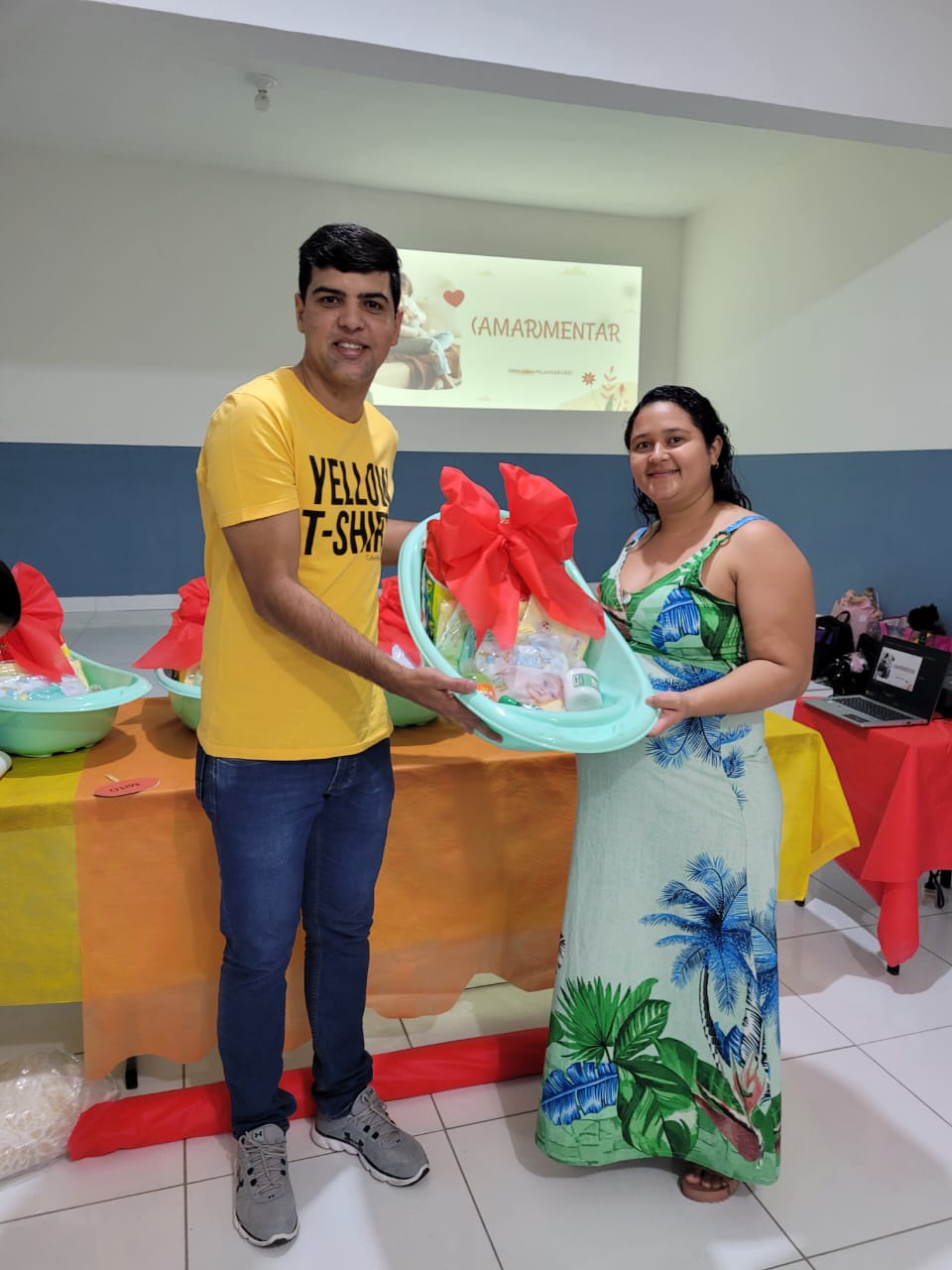 Gestantes participam de roda de conversa sobre aleitamento materno e violência doméstica, em Patos