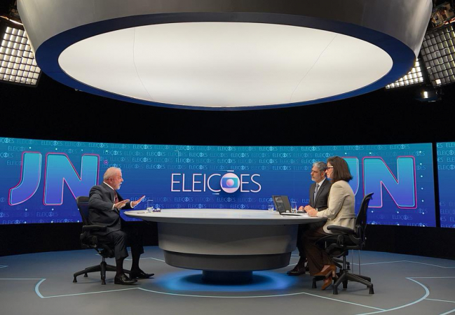 Lula reconhece erros no governo Dilma, admite corrupção na Petrobras e exalta o vice Alckmin