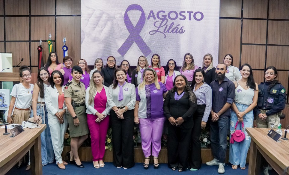Audiência sobre Agosto Lilás resulta em Comissão para incentivar políticas públicas para as mulheres patoenses. Ouça