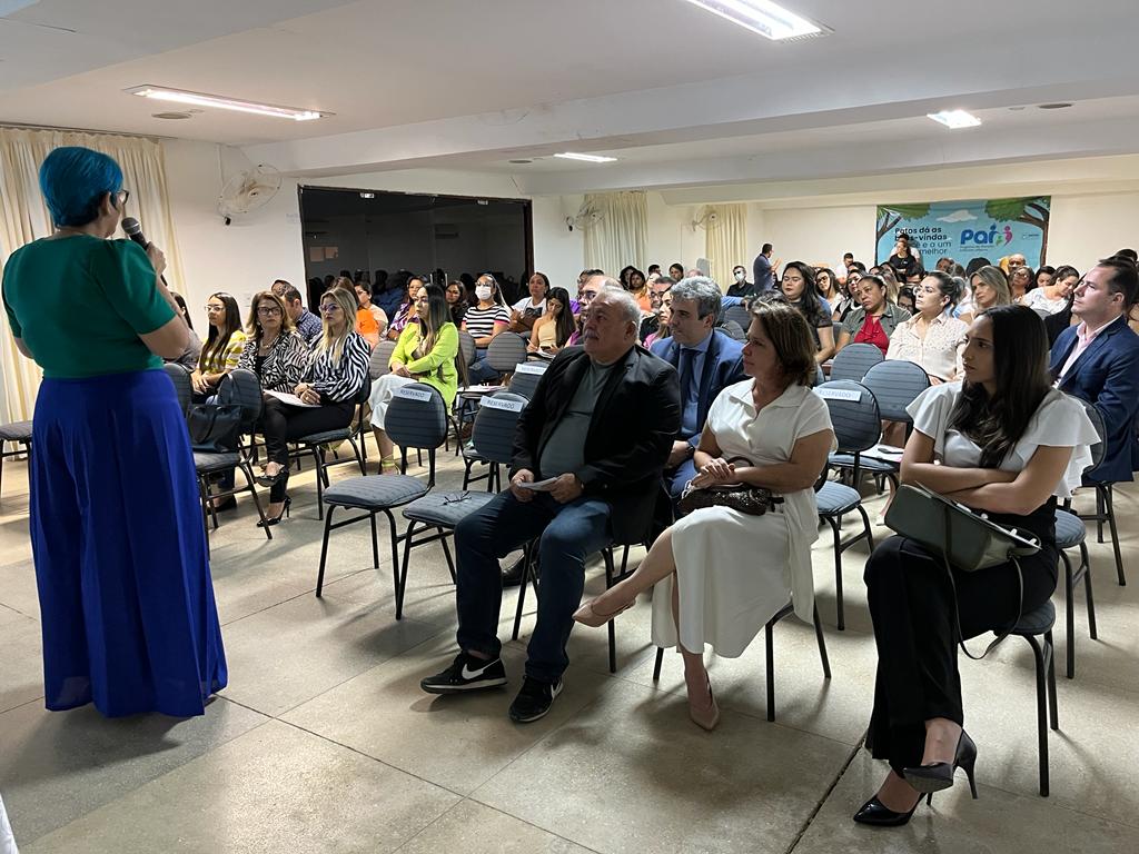 Prefeitura de Patos realiza 1º Seminário Municipal da Família Acolhedora