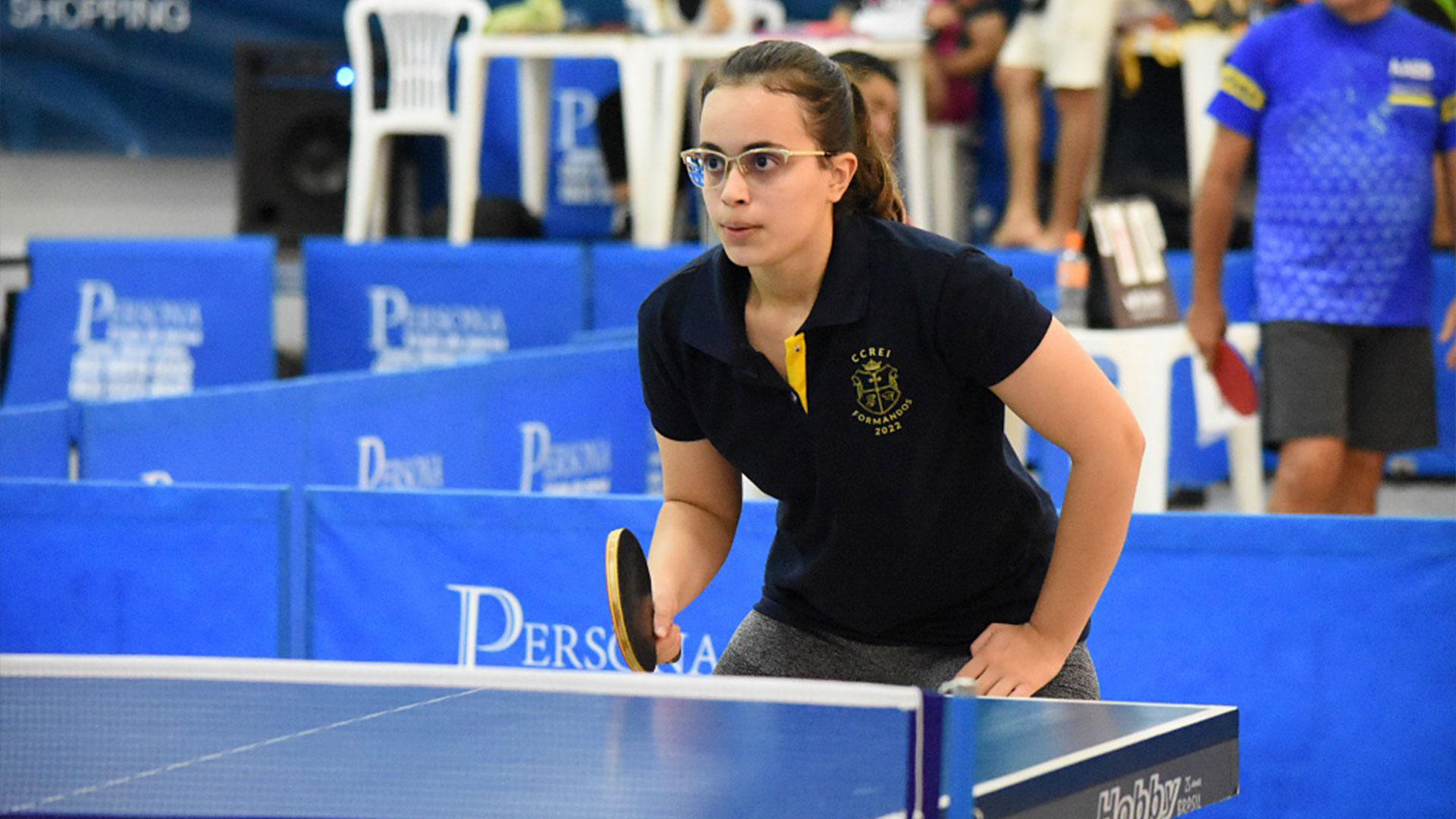 Jovem patoense disputará o Campeonato Nacional de tênis de mesa em Aracaju, Sergipe. Veja reportagem