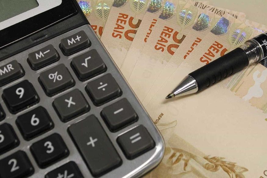 Contas públicas têm superávit de R$ 20,4 bilhões em julho