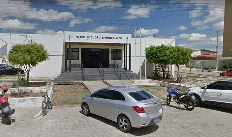 GAECO, Ministério Público e Draco cumprem mandados no fórum de Itaporanga; juiz e advogado são alvos