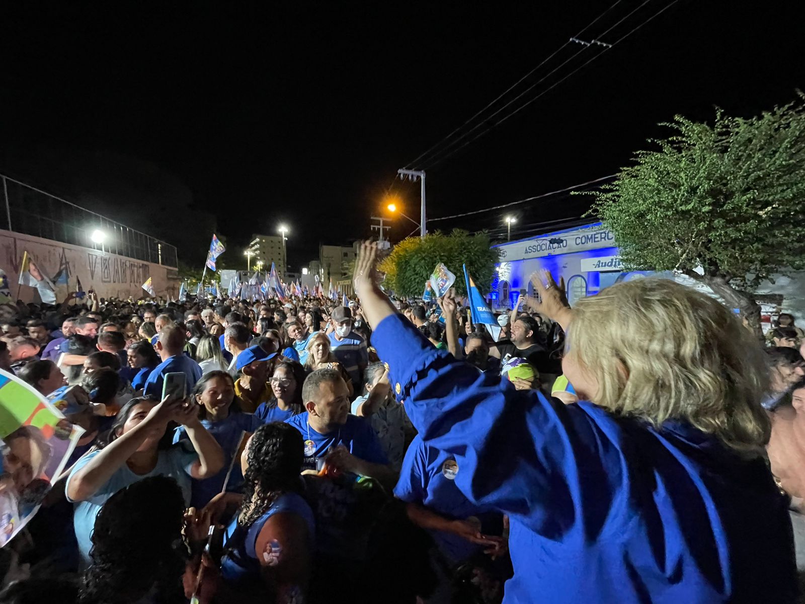 Eleições 2022: Hugo e Francisca Motta participam de caminhada no Centro de Patos, na noite desta sexta-feira (02)