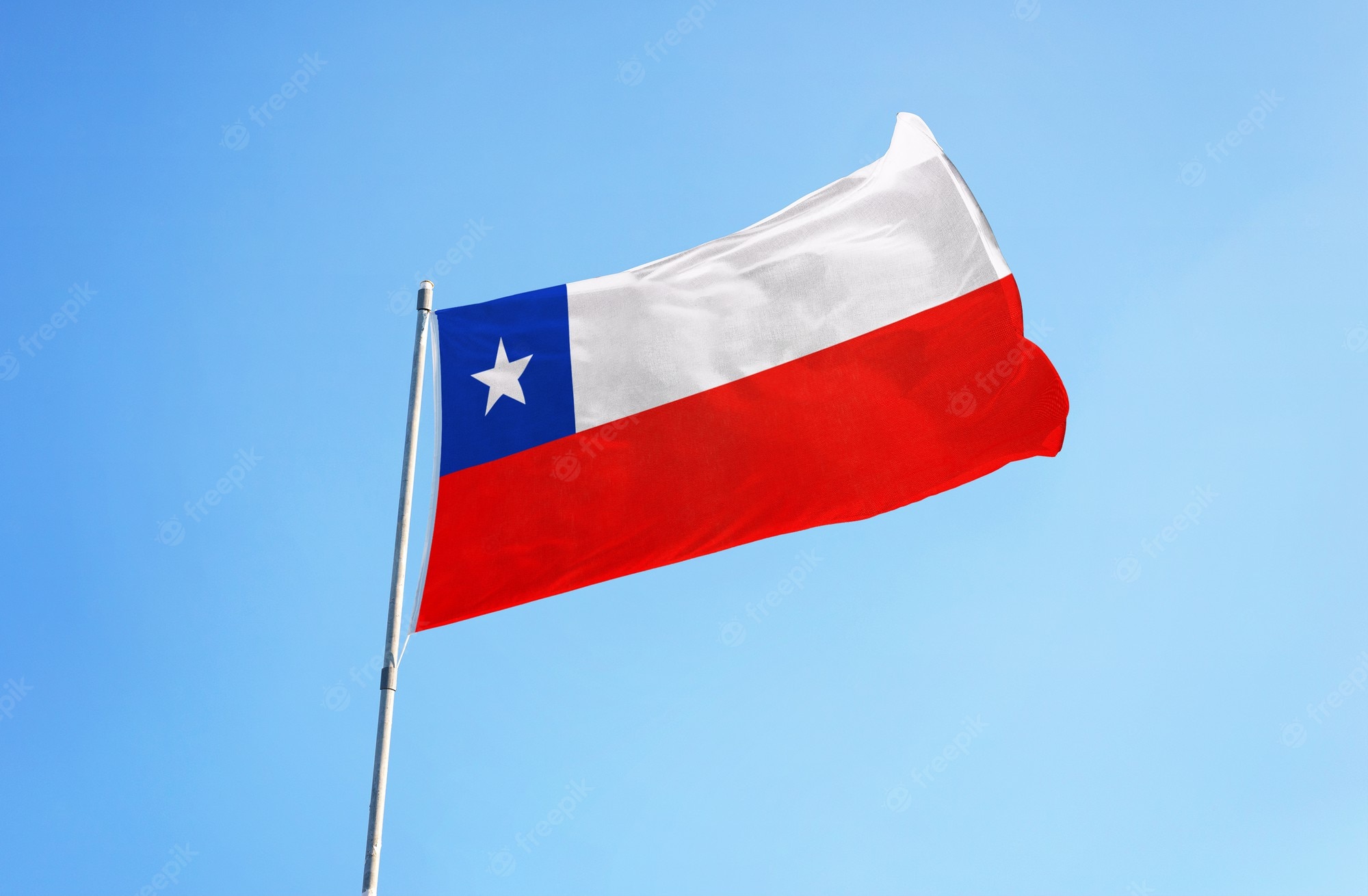 Chile rejeita por ampla maioria, projeto de nova Constituição com viés de esquerda