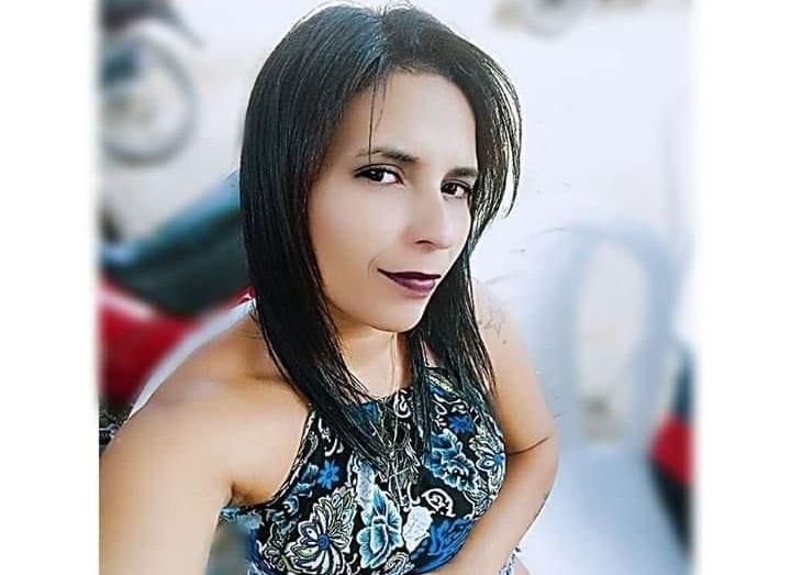 Mulher de 35 anos é morta a tiros em plena via pública, em São José de Caiana