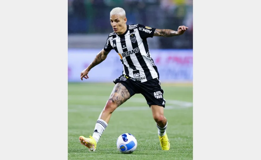 Guilherme Arana sofre lesão multiligamentar e não poderá ir à Copa do Mundo