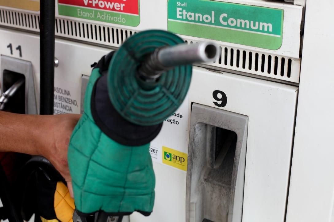 Preço do etanol terá desconto de R$ 0,57 no litro e novo valor será comercializado a partir da próxima semana, na Paraíba