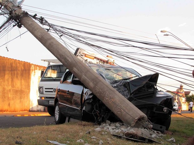 Paraíba registra cerca de 230 acidentes de trânsito com postes no primeiro semestre de 2022