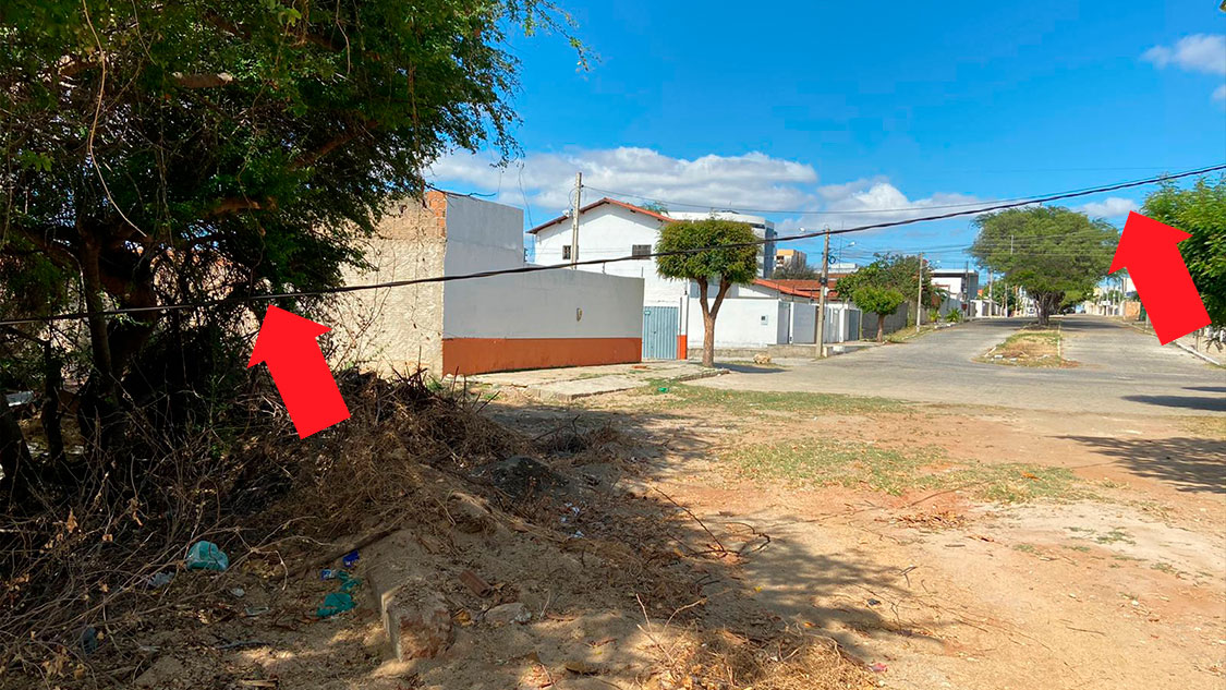 Moradores da Rua Peregrino Filho solicitam reparo de fio em baixa altura, que está trazendo risco aos transeuntes, em Patos