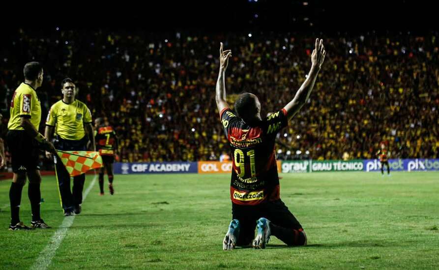 Série B: Leão vence e mantém vivo o sonho do acesso!