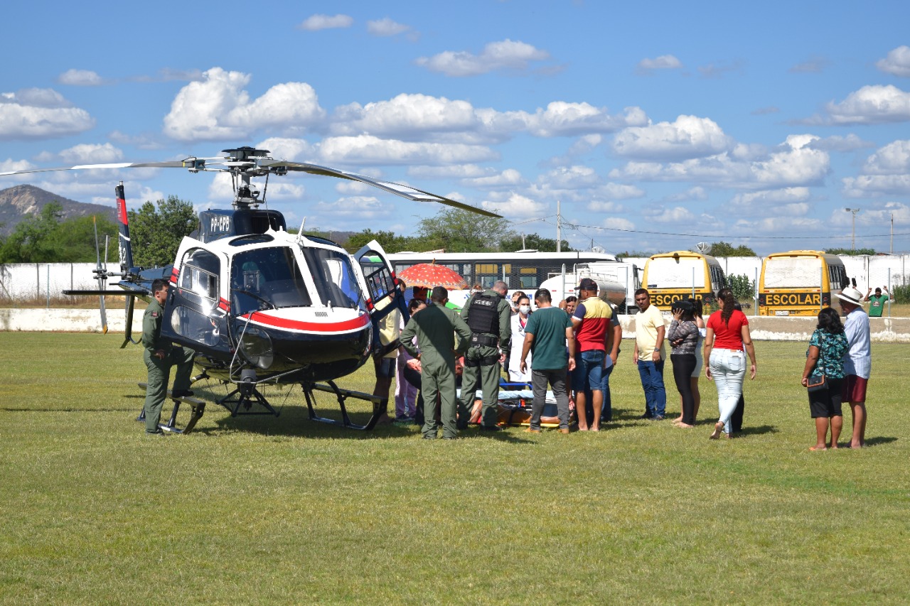 Helicóptero Acauã 2 realiza transferência de paciente em estado grave de São Mamede para João Pessoa