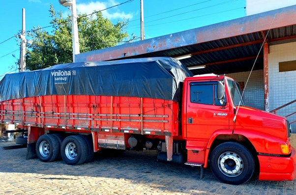 SEFAZ-PB apreende óleo, redes, tapetes e mantas sem documento fiscal, no Sertão