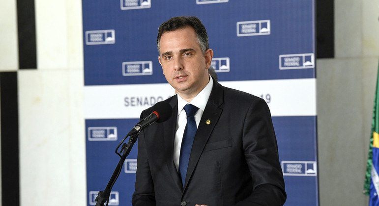 Rodrigo Pacheco assume Presidência da República por quatro dias