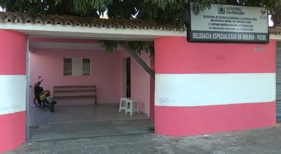 Reunião e capacitação colocam em pauta melhorias para aprimorar o atendimento da Delegacia da Mulher em Patos. Ouça